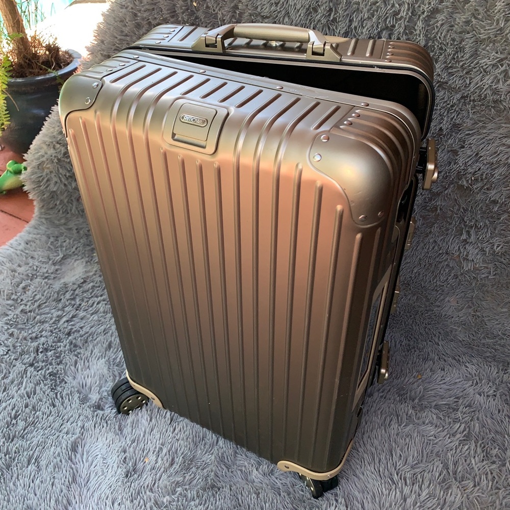 RIMOWA Cabin case